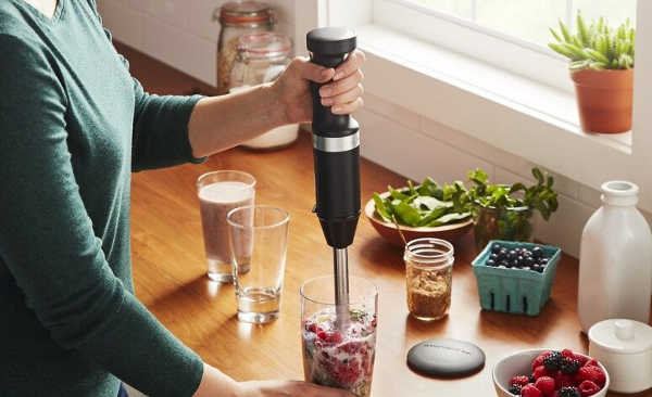 Immersion Blender vs Hand Mixer: Which One is Right for You?