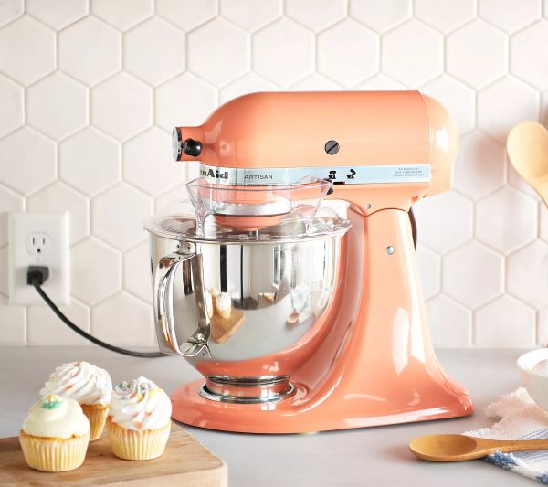 Hand Mixer vs Stand Mixer: Which Is the Best for You?