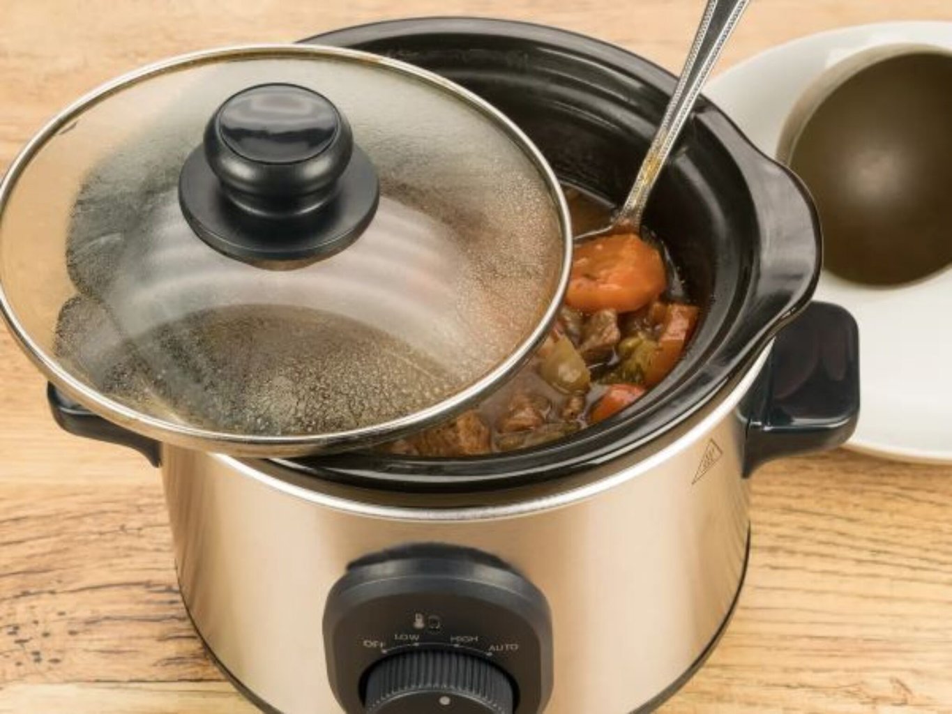 7 Best Slow Cooker Philippines For Deliciously Easy Meals